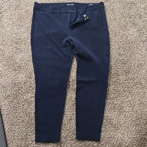 Old Navy Navy Pixie Pants